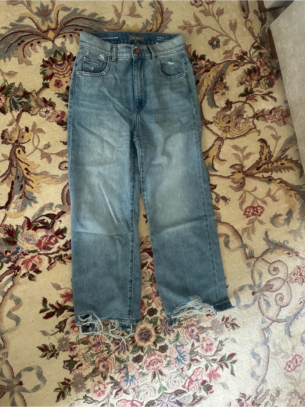 DL1961 Hepburn Jean, Size 24